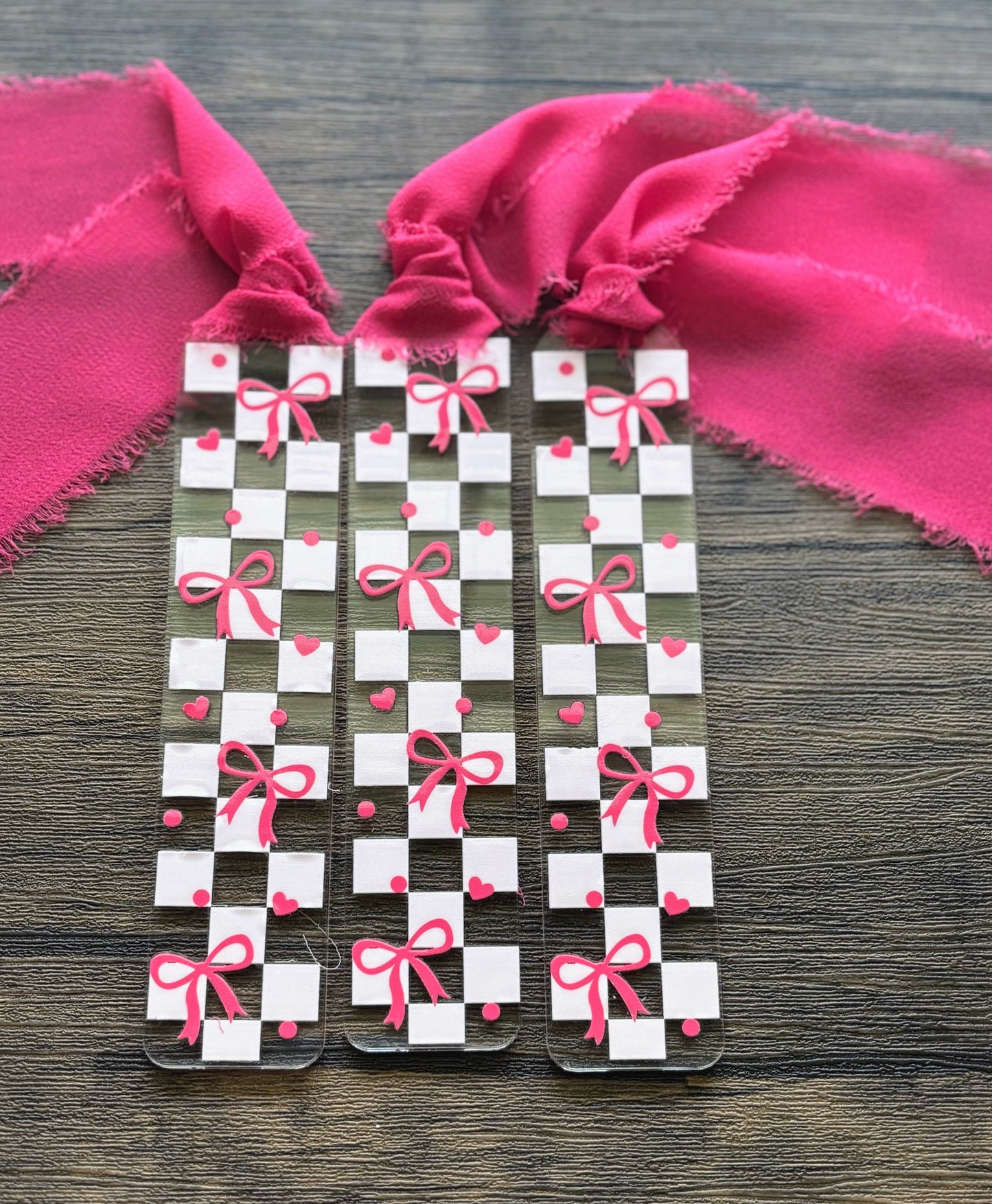 Checkered & Pink Bows Bookmark