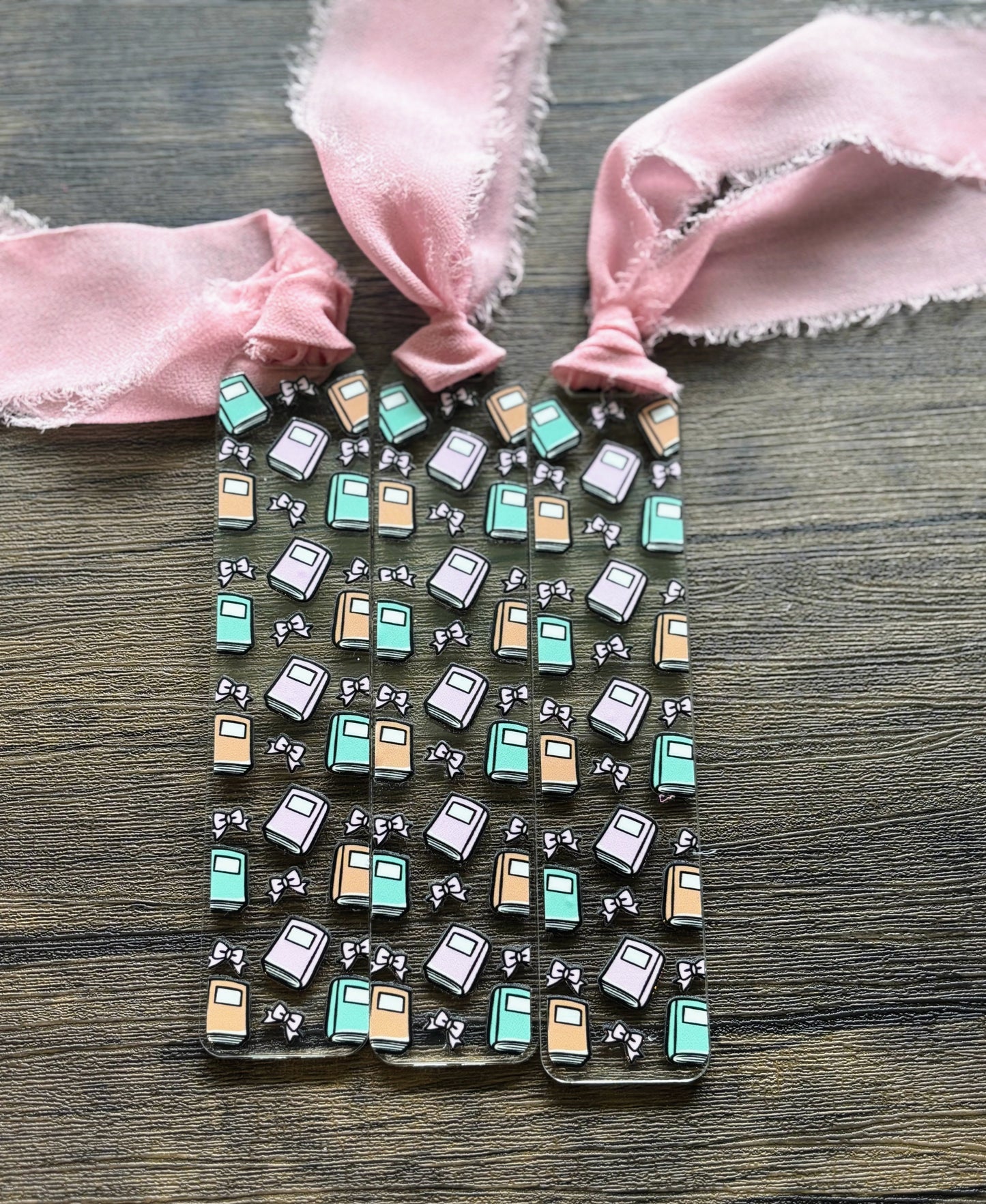 Books & Bows Bookmark
